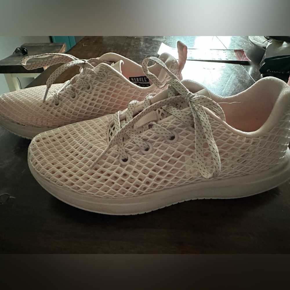 Like New women’s 6.5 pink No Bull tennis shoes.